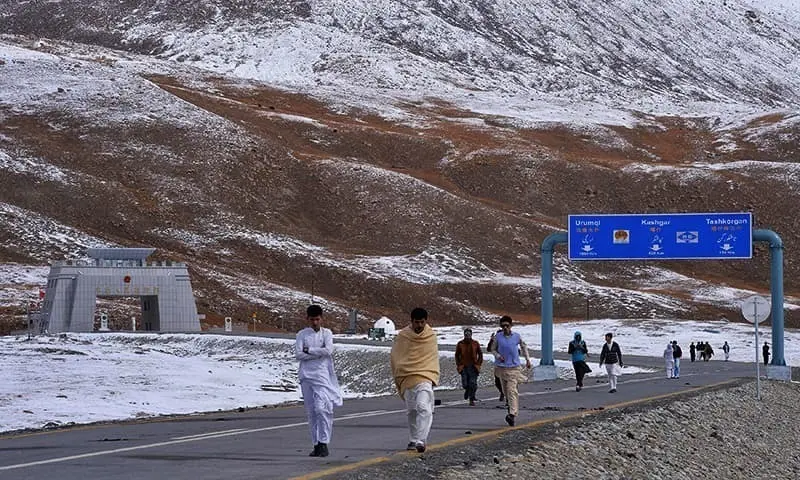 Pakistan, China sign agreement to operationalise green channel at Sost-Khunjerab border